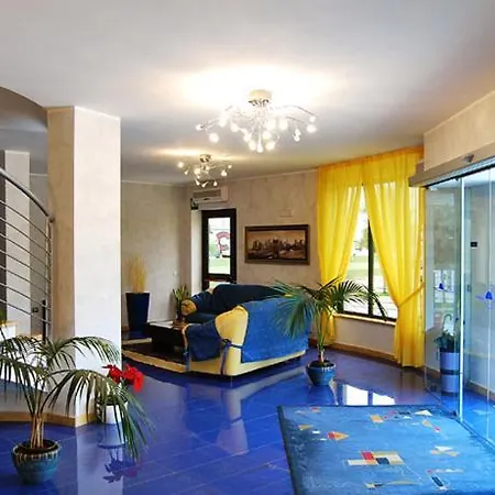 Del Sole 3* Pastorano